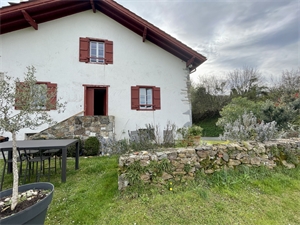 maison-villa à la vente -   64250  AINHOA, surface 192 m2 vente maison-villa - APR726110